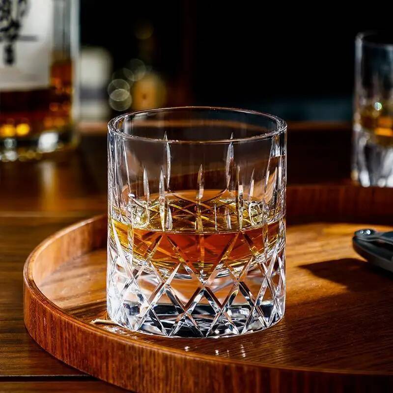 250ml Clear Carved Whiskey Cry - đánh giá và giá Wine Xo